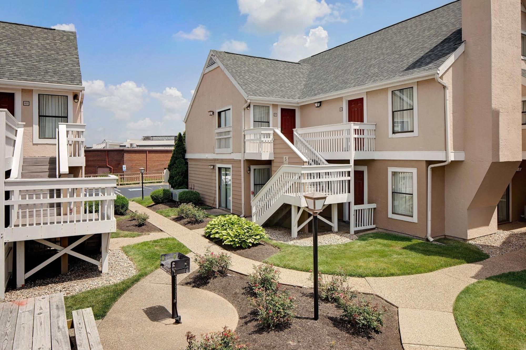 Residence Inn Louisville East Exteriör bild